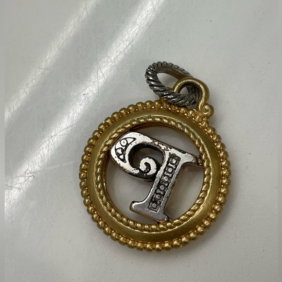 Vintage Brighton “P” Charm - Picture 4 of 4